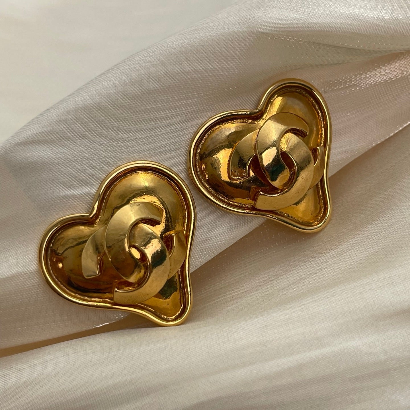 Chanel Gold-Tone Heart Clip-On Earrings [Used]