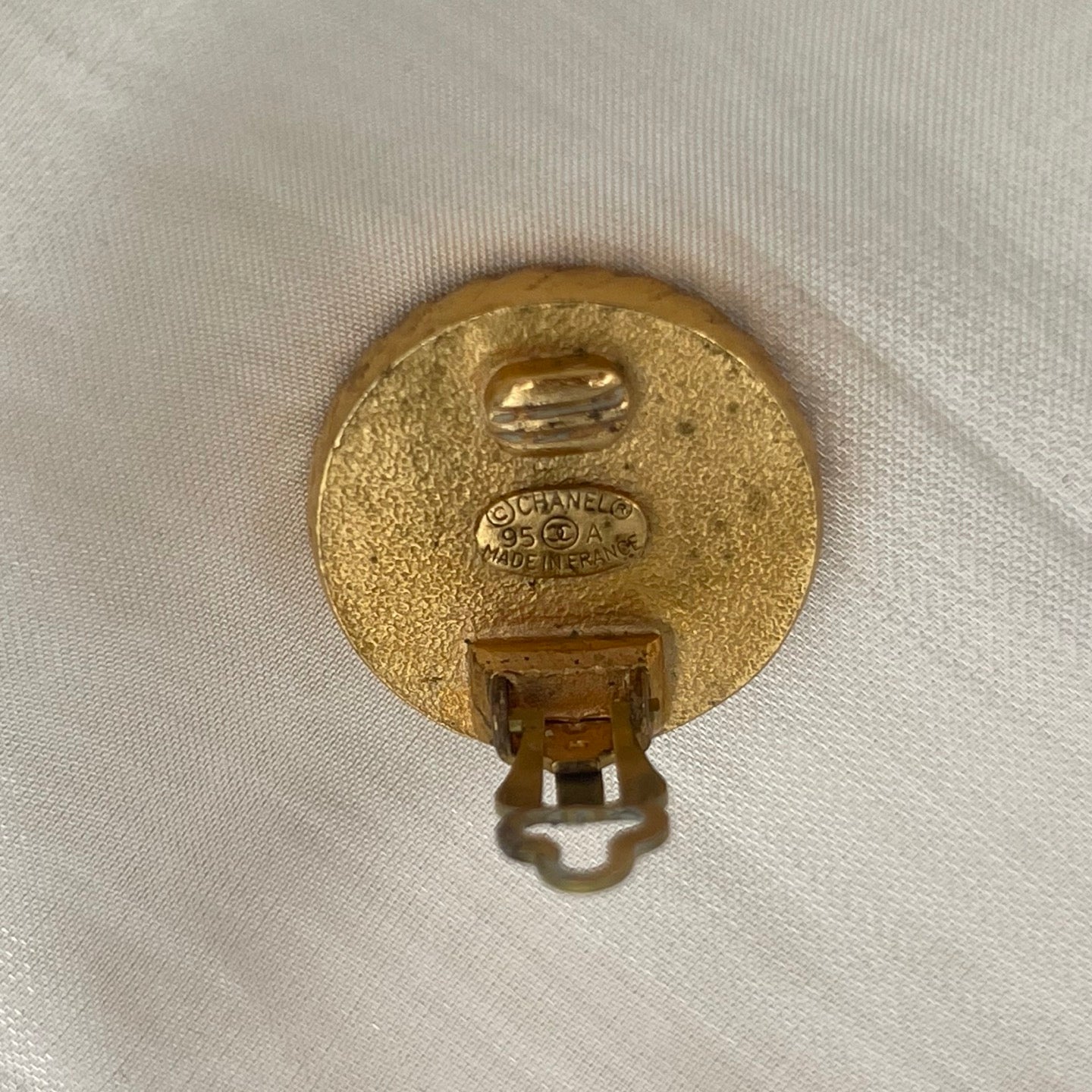 Chanel Vintage Black & Gold Woven Edge CC Button Clip-On Earrings [Used]