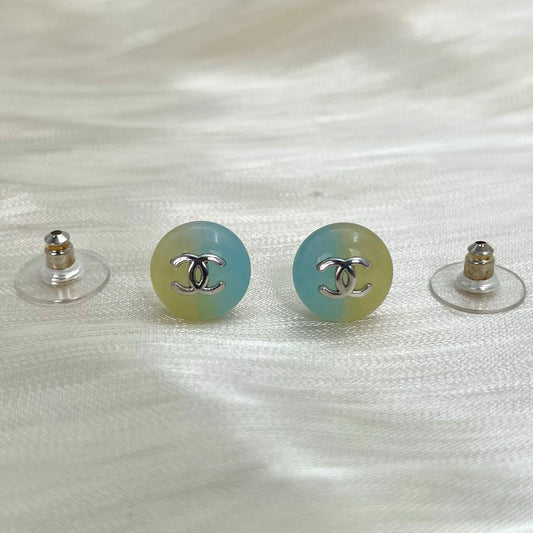 Chanel COCO Mark Earrings – Green Plastic[Used]