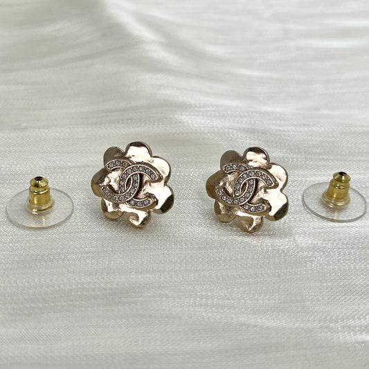 Chanel 25Y coco mark flower piercing[Used]