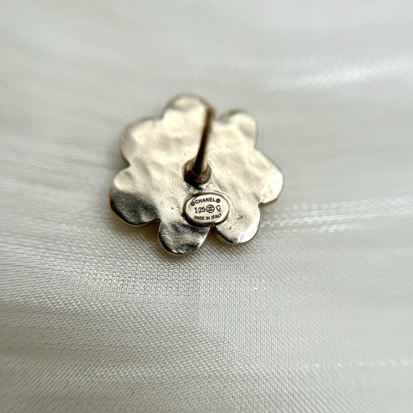 Chanel 25Y coco mark flower piercing[Used]