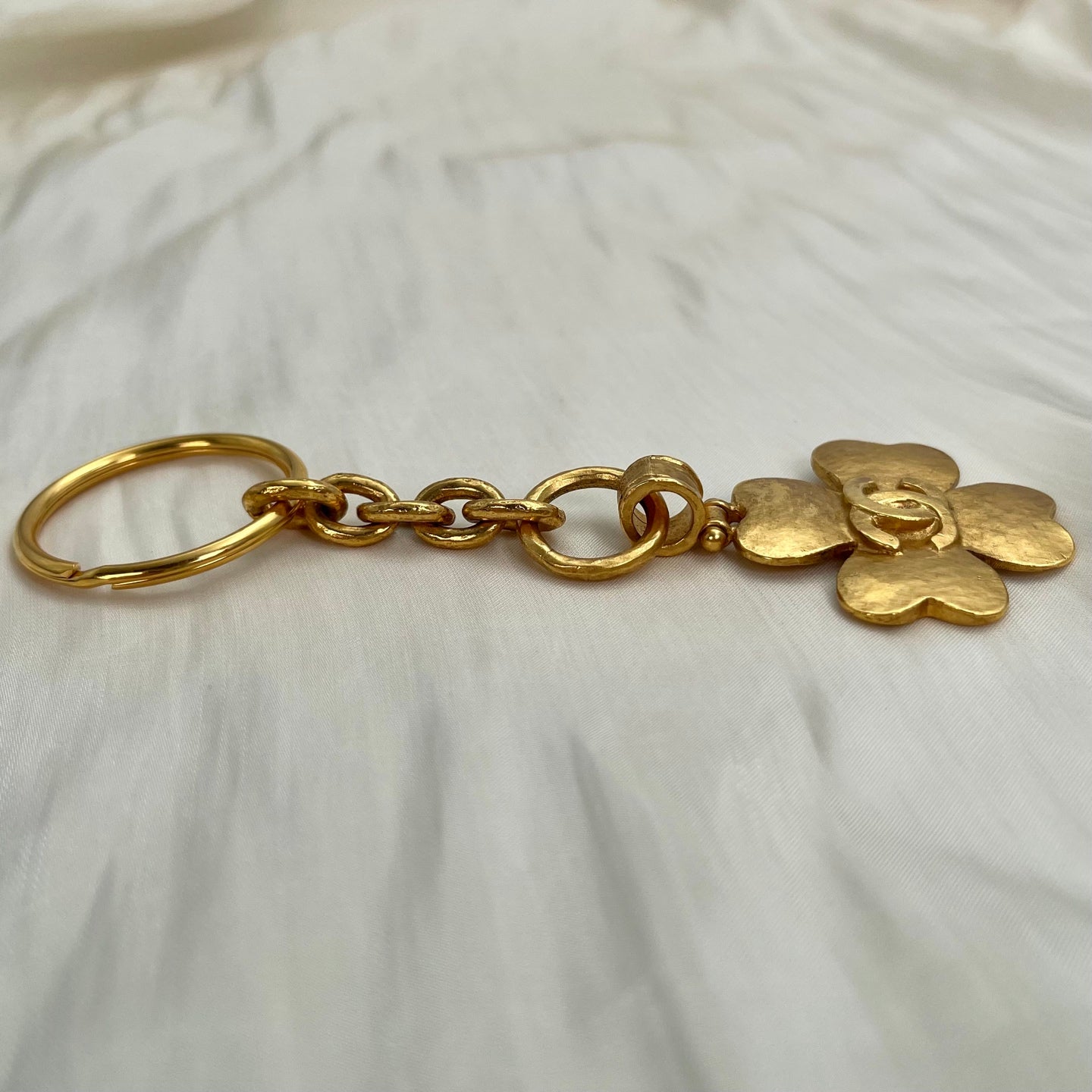 Chanel Gold-Tone Metal Double-Sided Clover Key Holder 95P [Used]