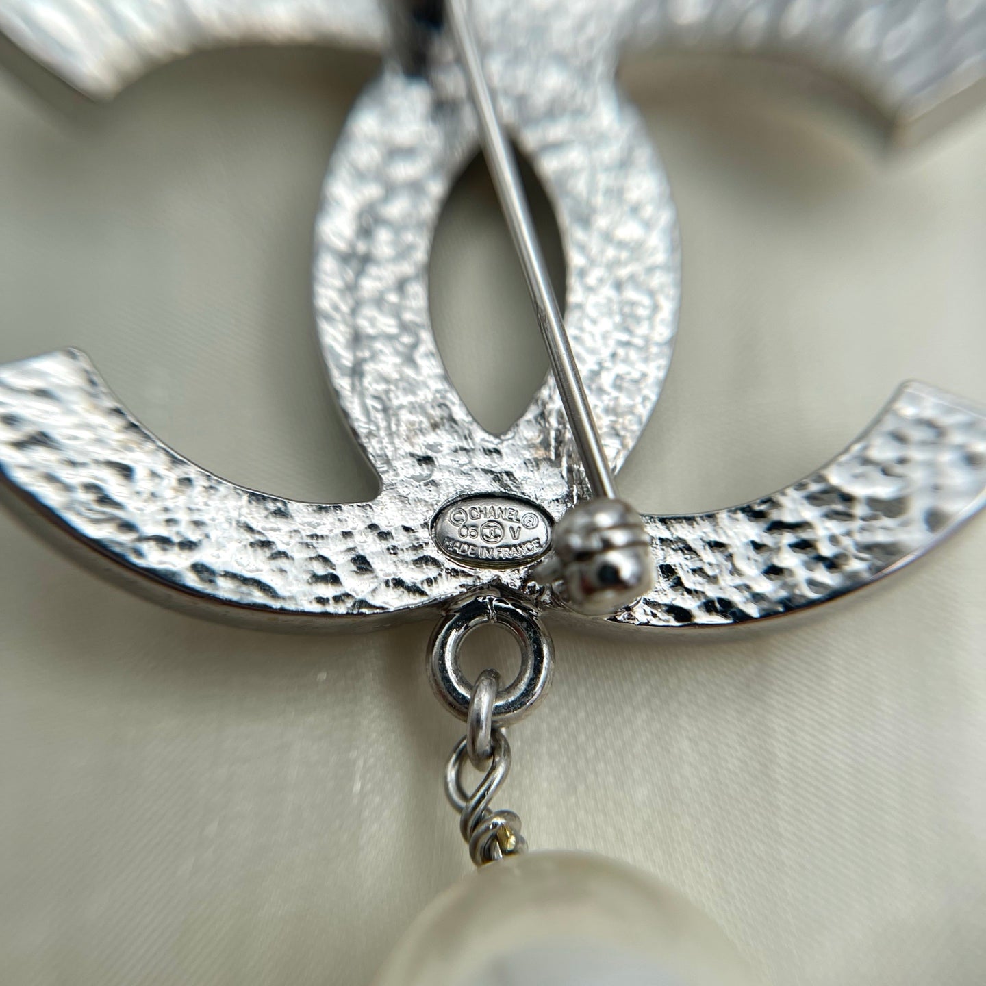 Chanel Pearl Drop Pendant Brooch[Used]