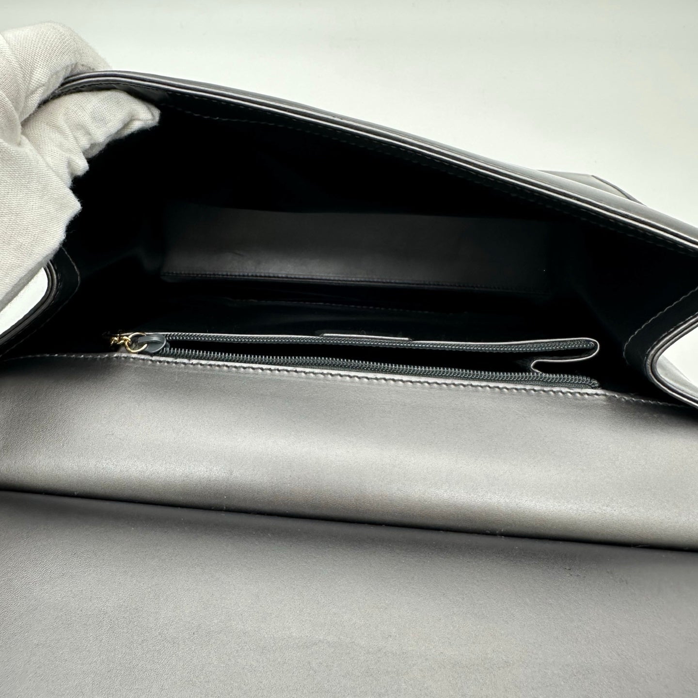 Gucci Vintage Minimalist Metallic Gold-Frame Shoulder Bag [Used]