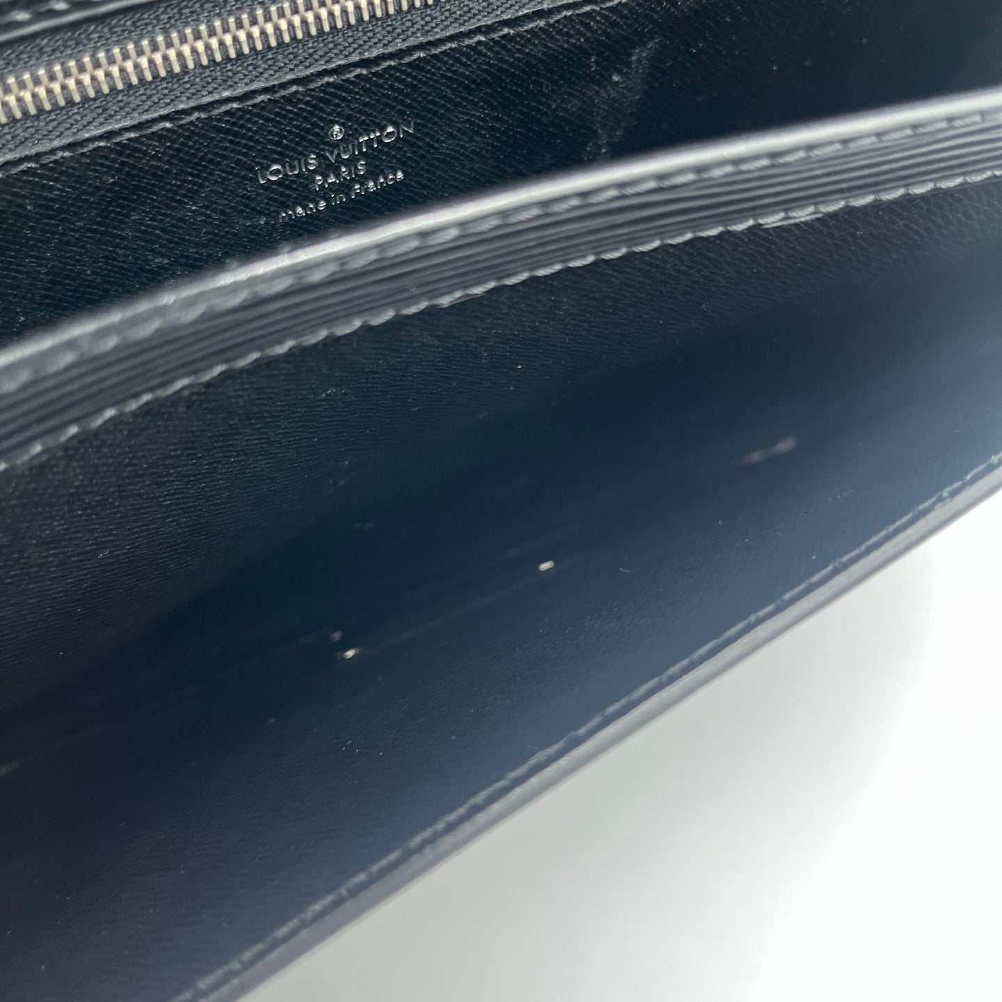 Louis Vuitton Black & Silver Epi Wave Clutch Bag [Used]