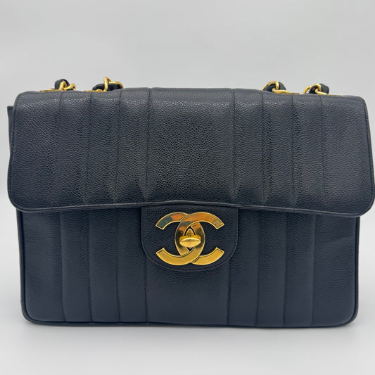 Chanel Jumbo Single Classic Flap Bag Black Caviar Leather with Gold Hardware [Used]