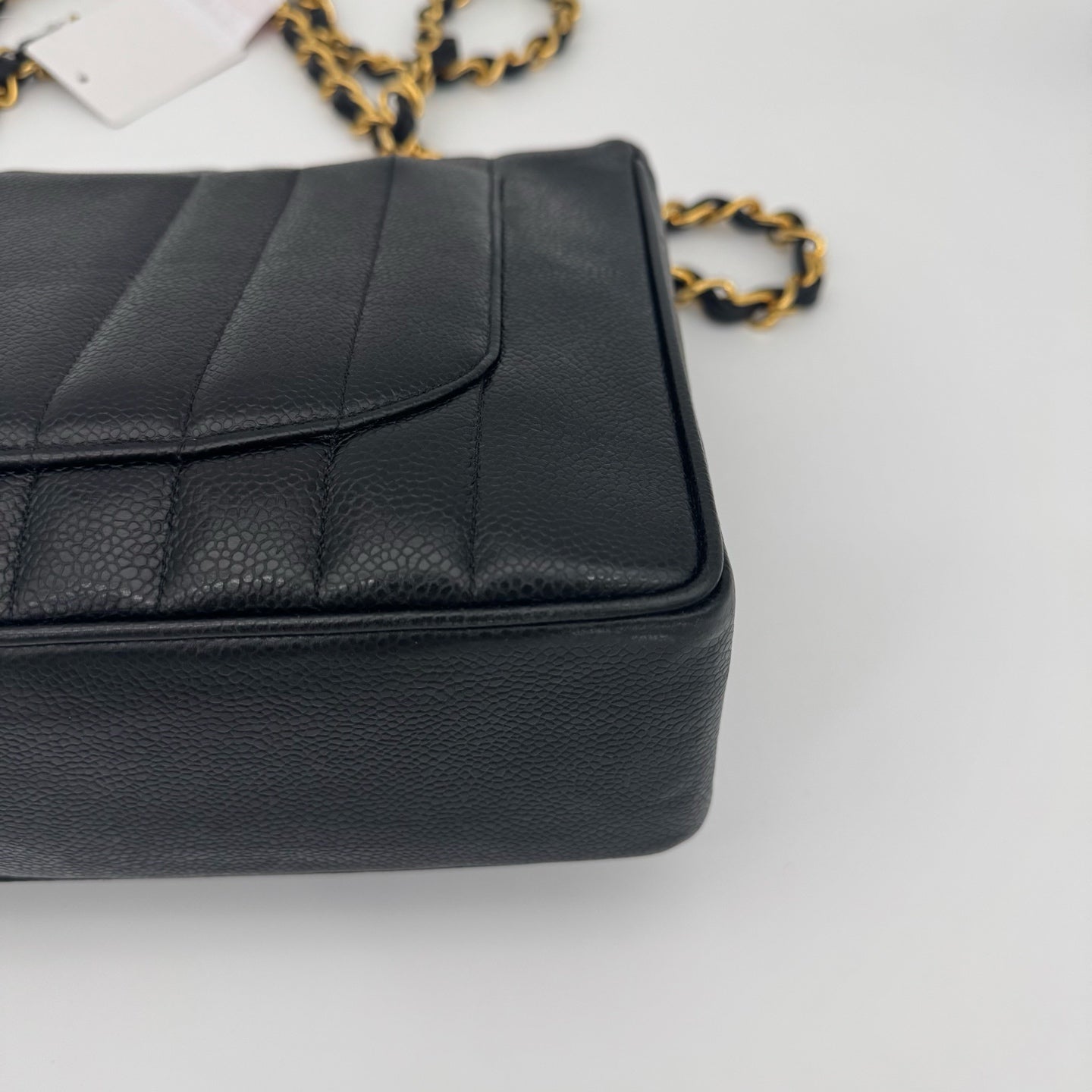 Chanel Jumbo Single Classic Flap Bag Black Caviar Leather with Gold Hardware [Used]