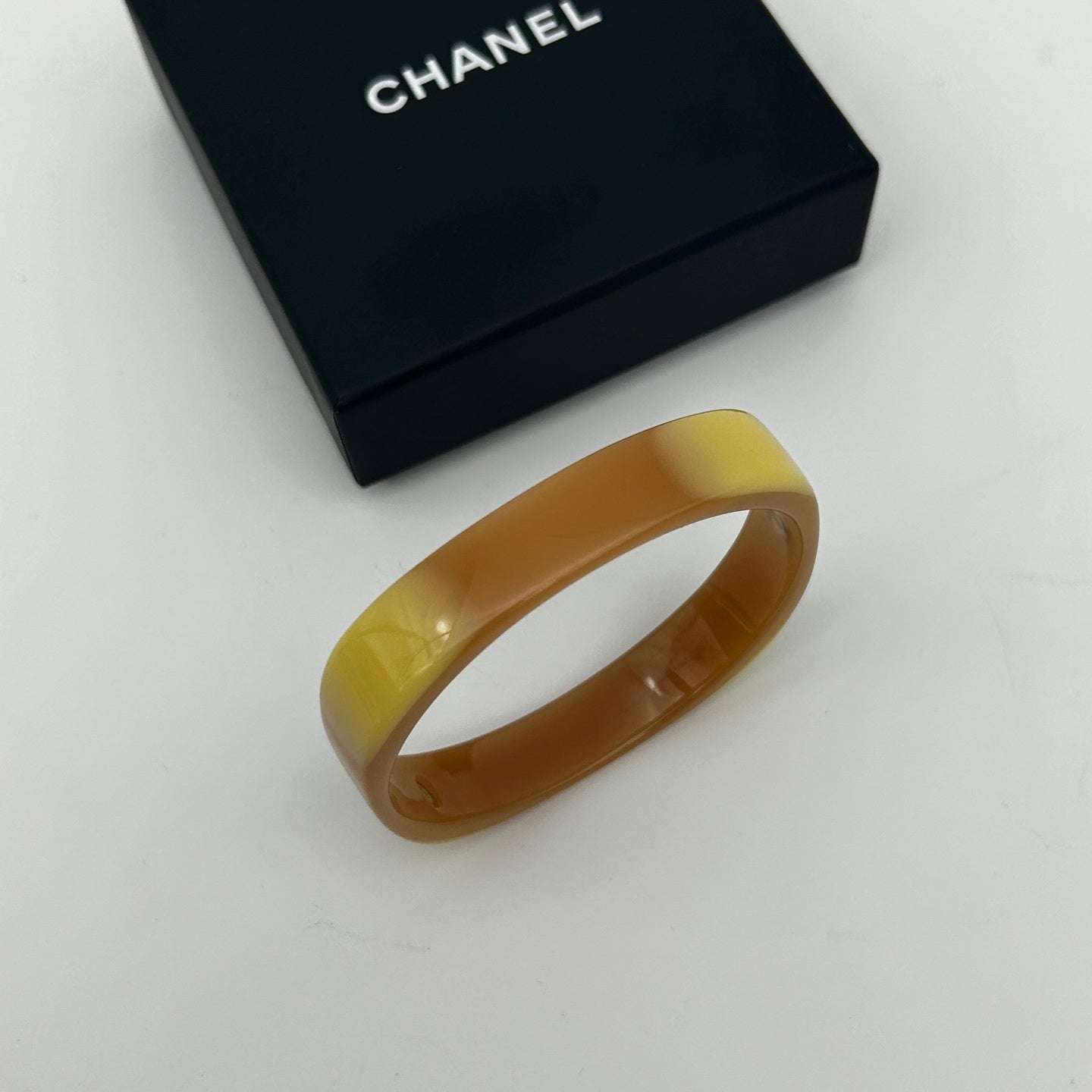 Chanel Vintage Gradient Amber-Yellow Acrylic Bangle Bracelet [Used]