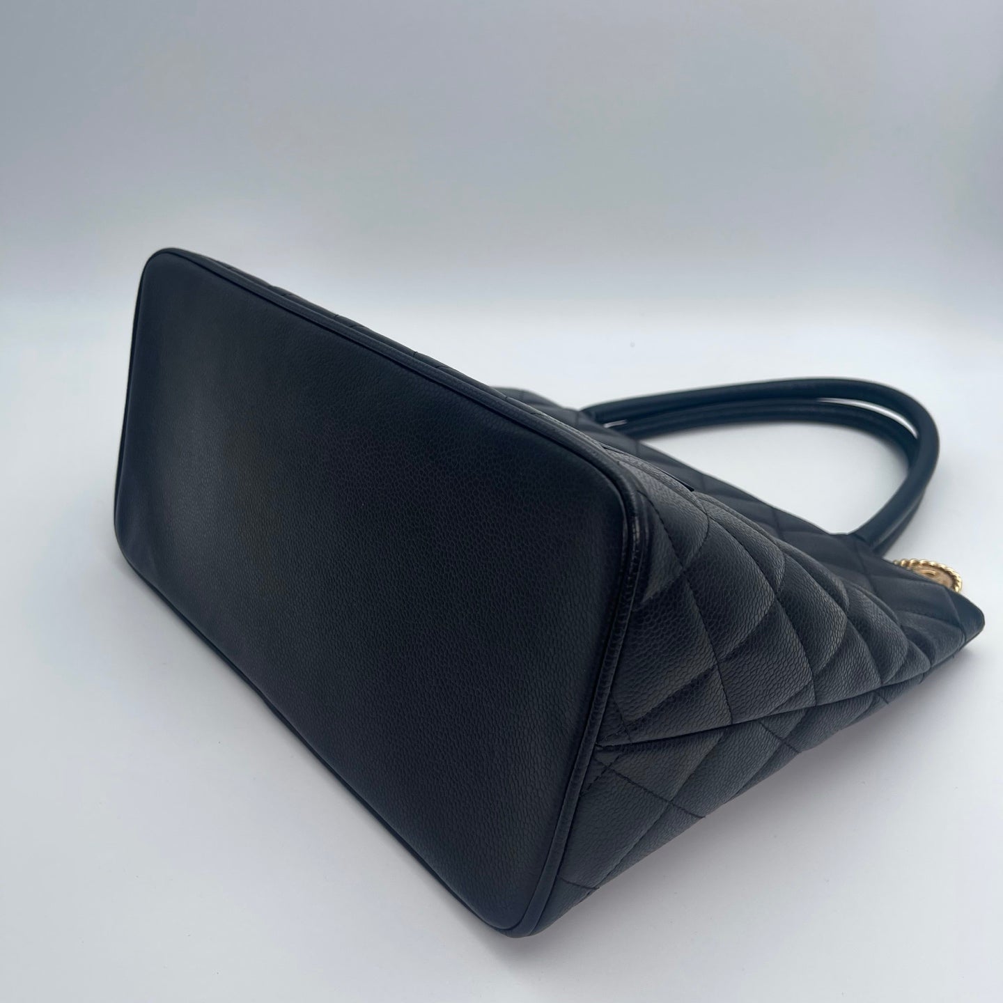 Chanel Hilton Tote Bag [Used]