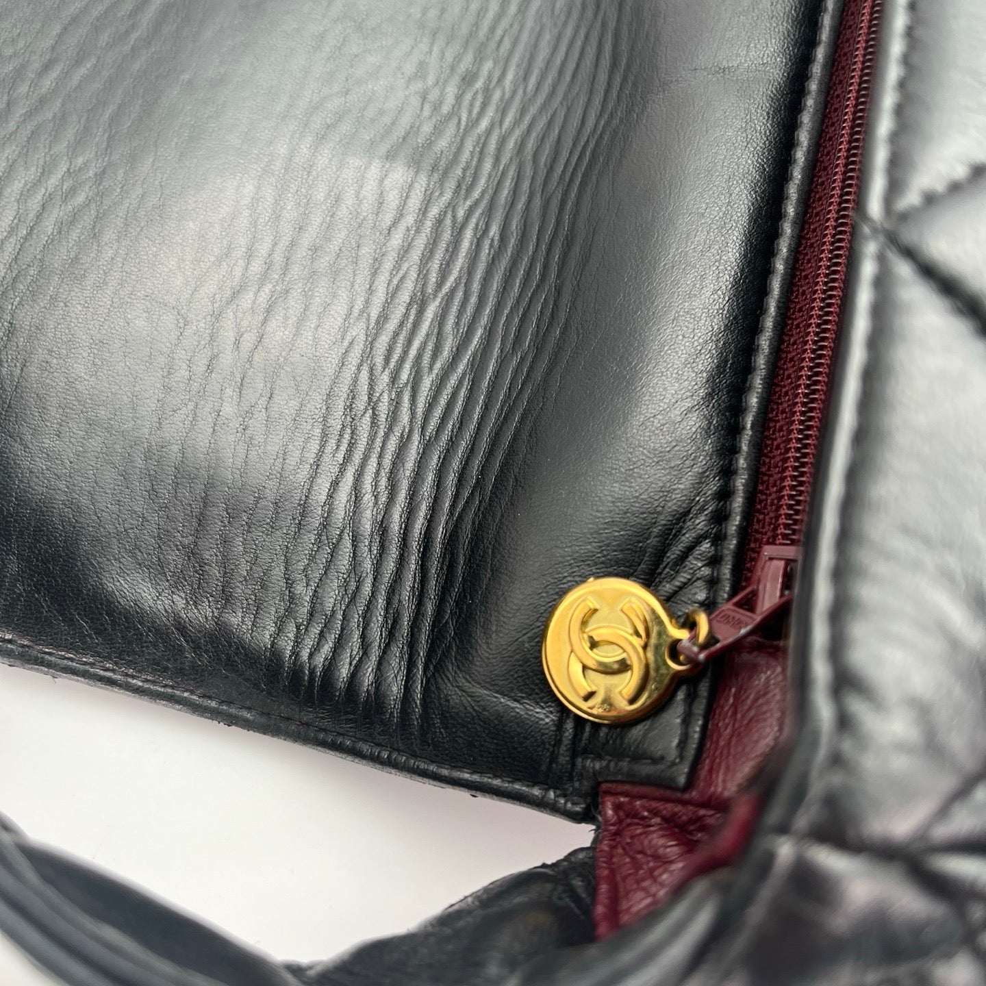 Chanel Black Quilted Lambskin Leather Matelassé Messenger Bag[Used]