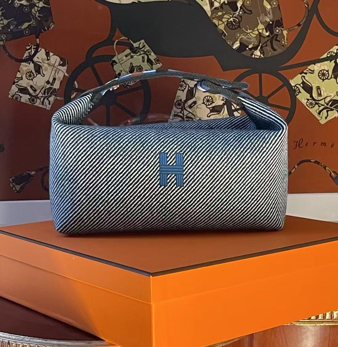 Hermès Blue-grey wool vanity pouch [Brand New]