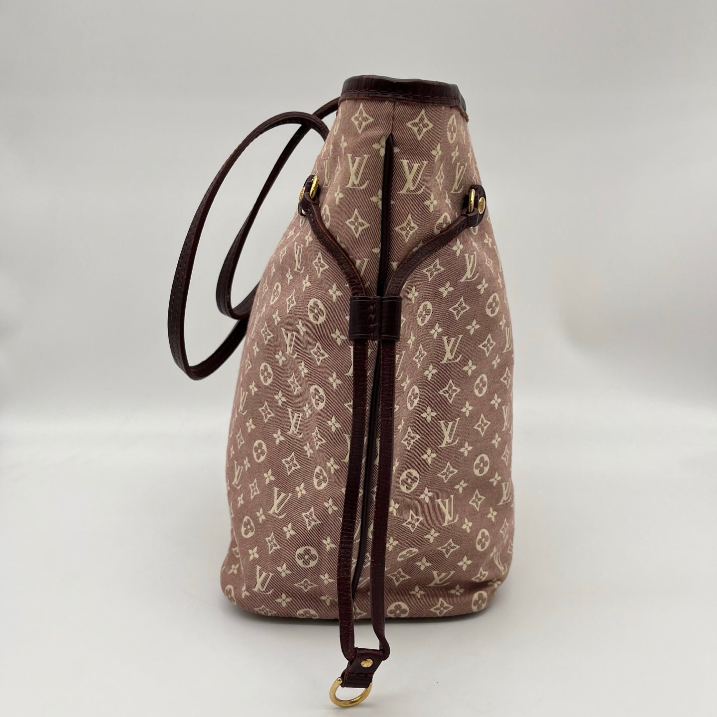 Louis Vuitton Monogram Denim Neverfull MM in Raspberry [Used]