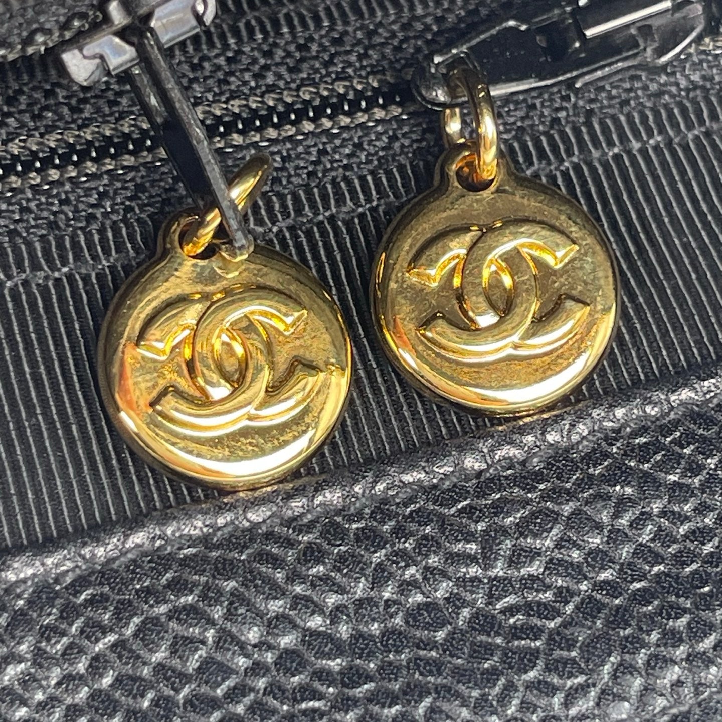 Chanel Black/Gold Caviar Leather Tote Shoulder Bag with CC Flap Pocket [Used]