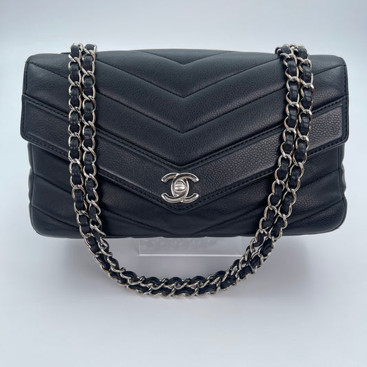 Chanel Caviar Leather Chevron Flap Chain Bag Black/Silver [Used]