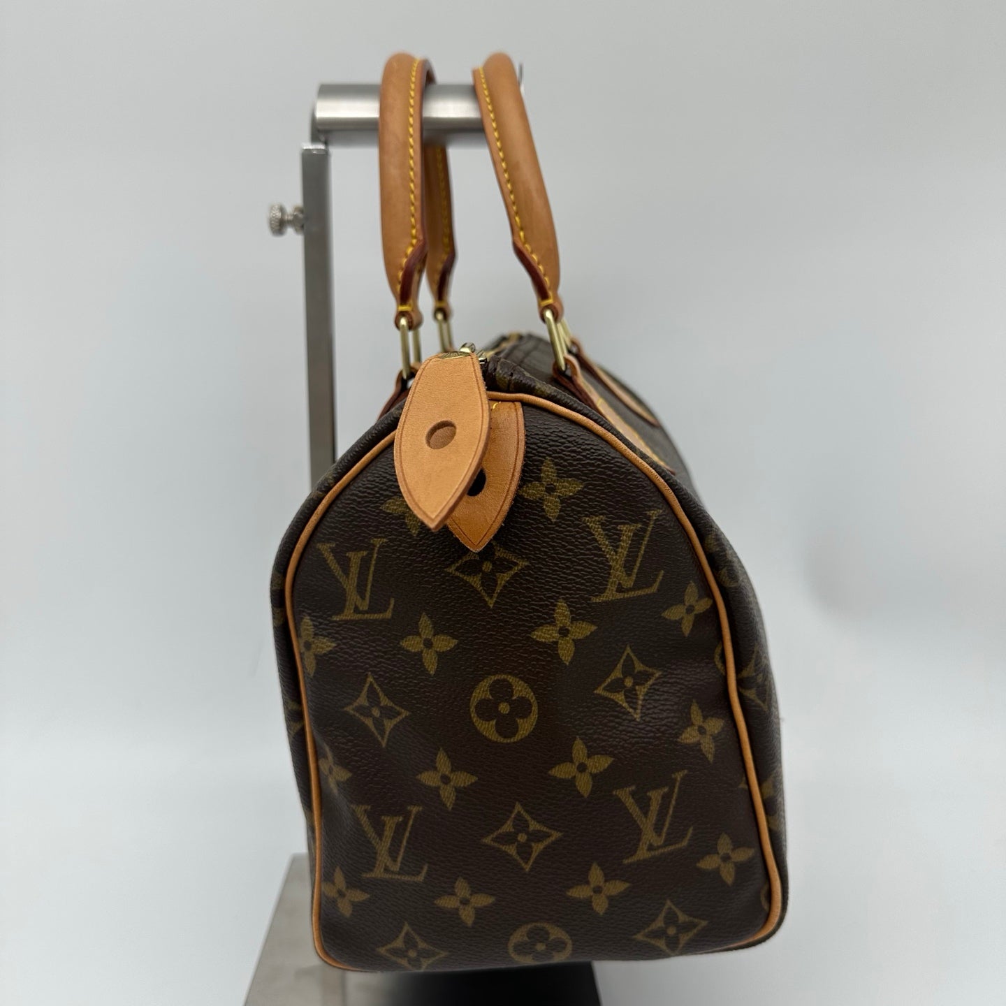 Louis Vuitton Speedy 25 Monogram Canvas [Used]