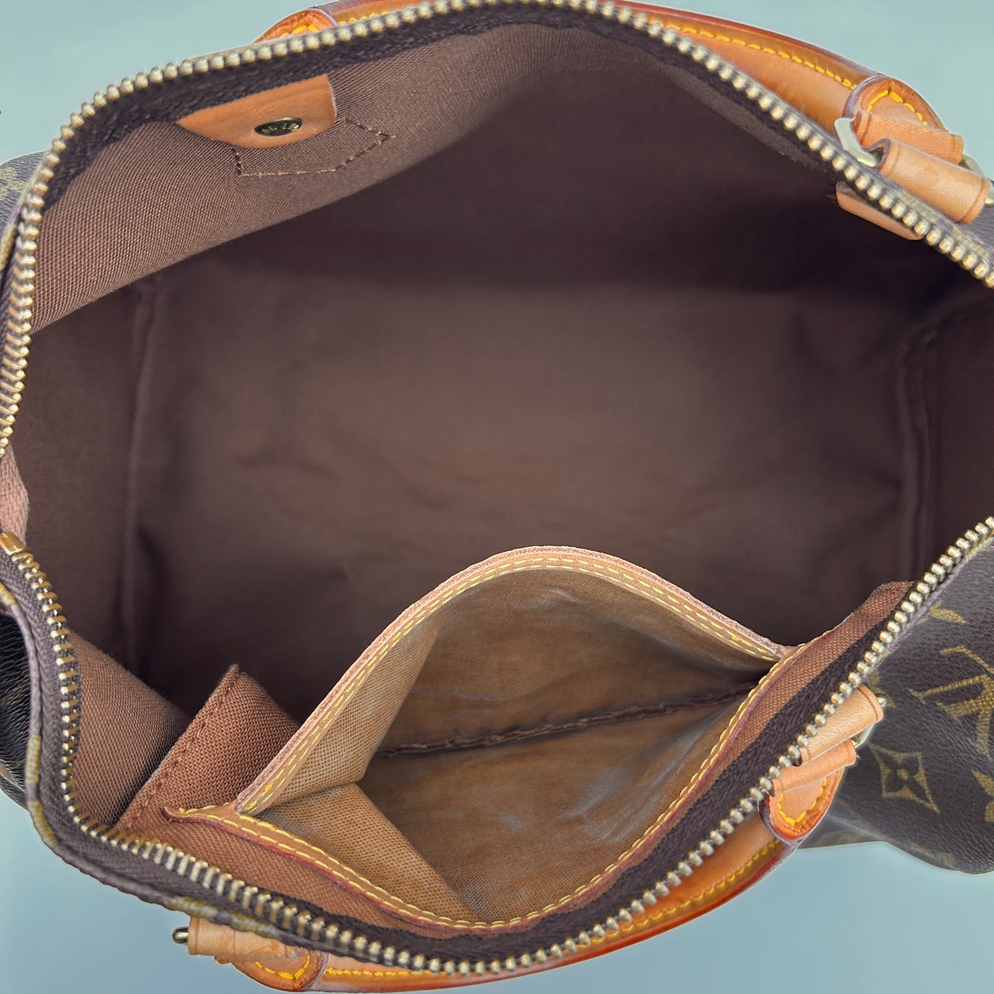 Louis Vuitton Speedy 30 Monogram Canvas [Used]