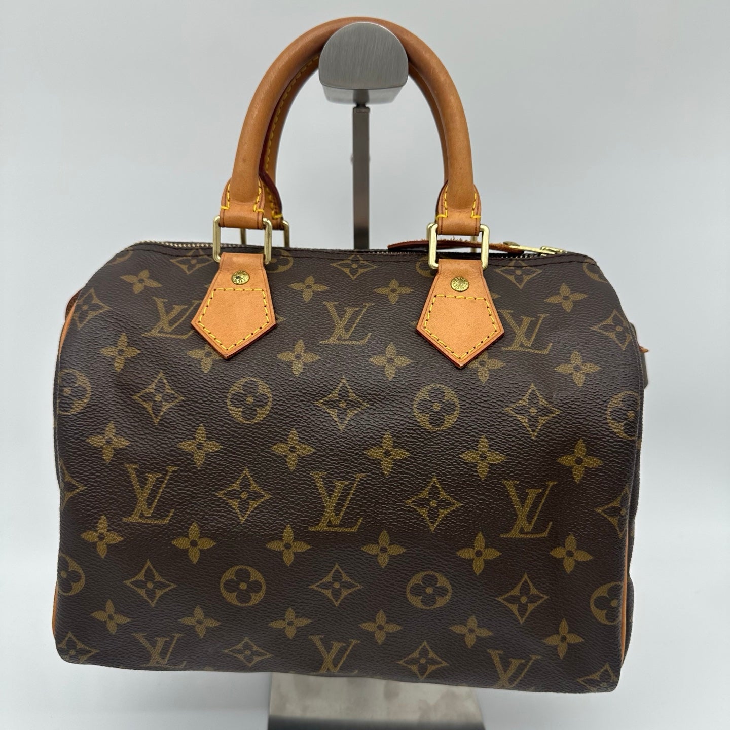 Louis Vuitton Speedy 25 Monogram Canvas [Used]