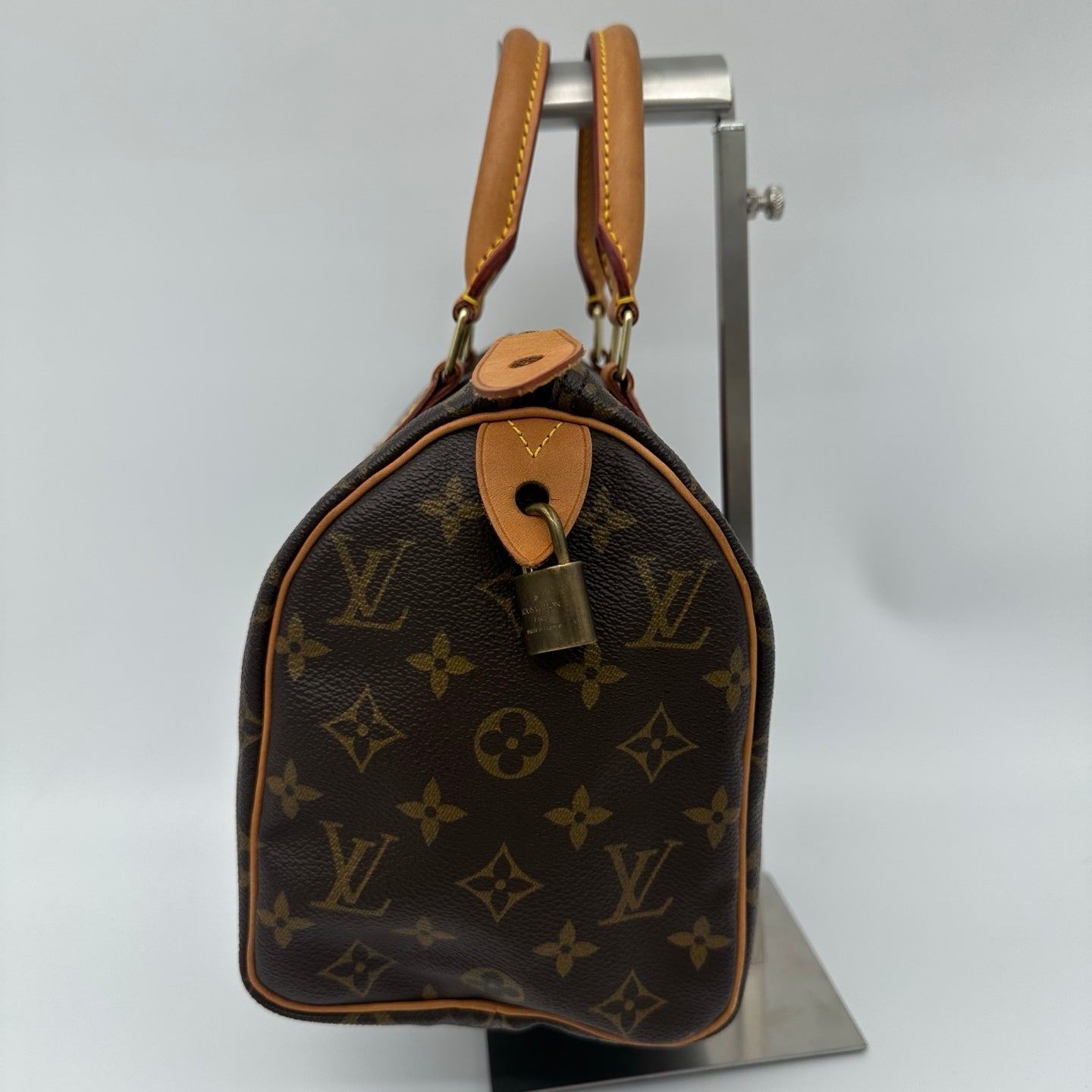 Louis Vuitton Speedy 25 Monogram Canvas [Used]