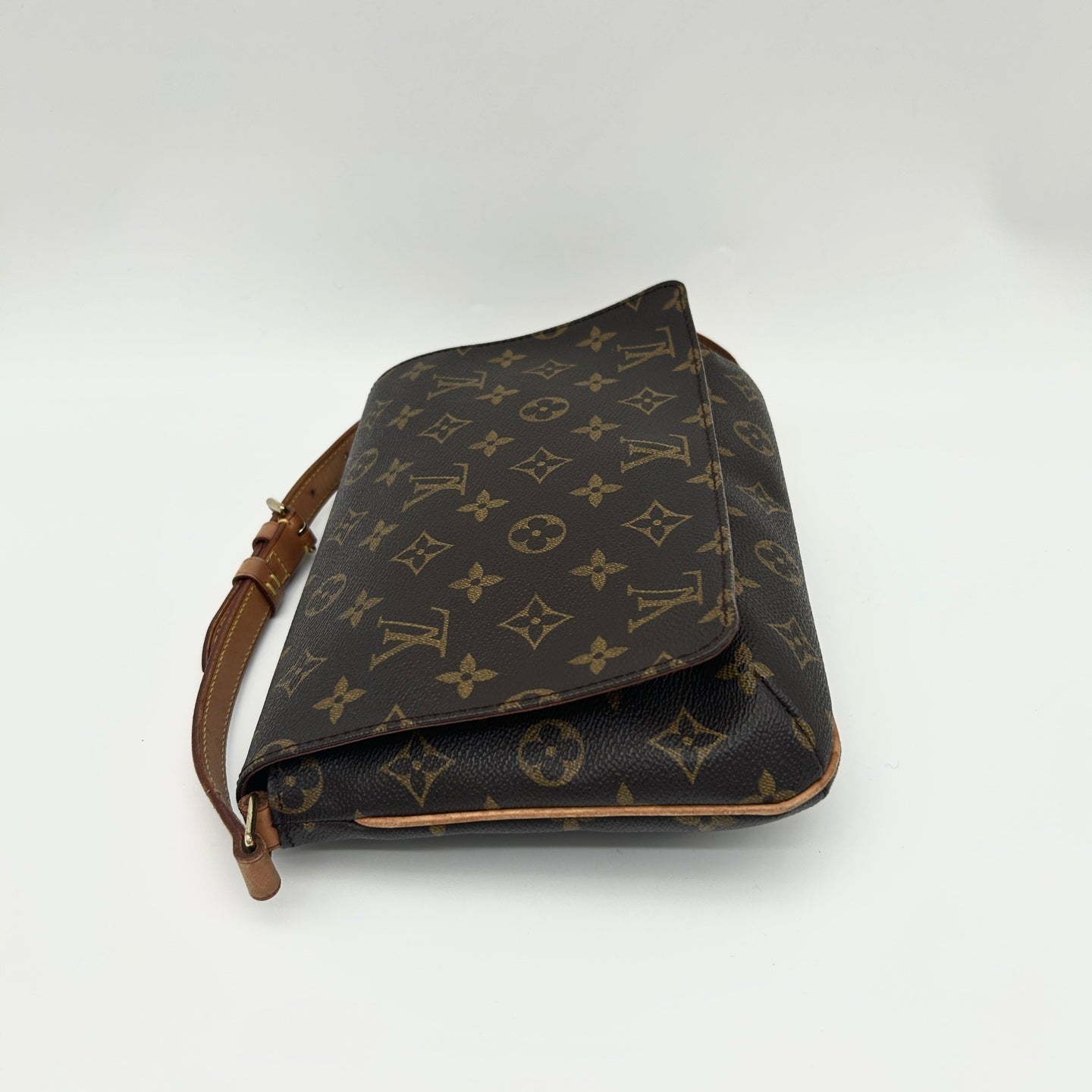 Louis Vuitton Monogram Musette Tango Shoulder Bag [Used]