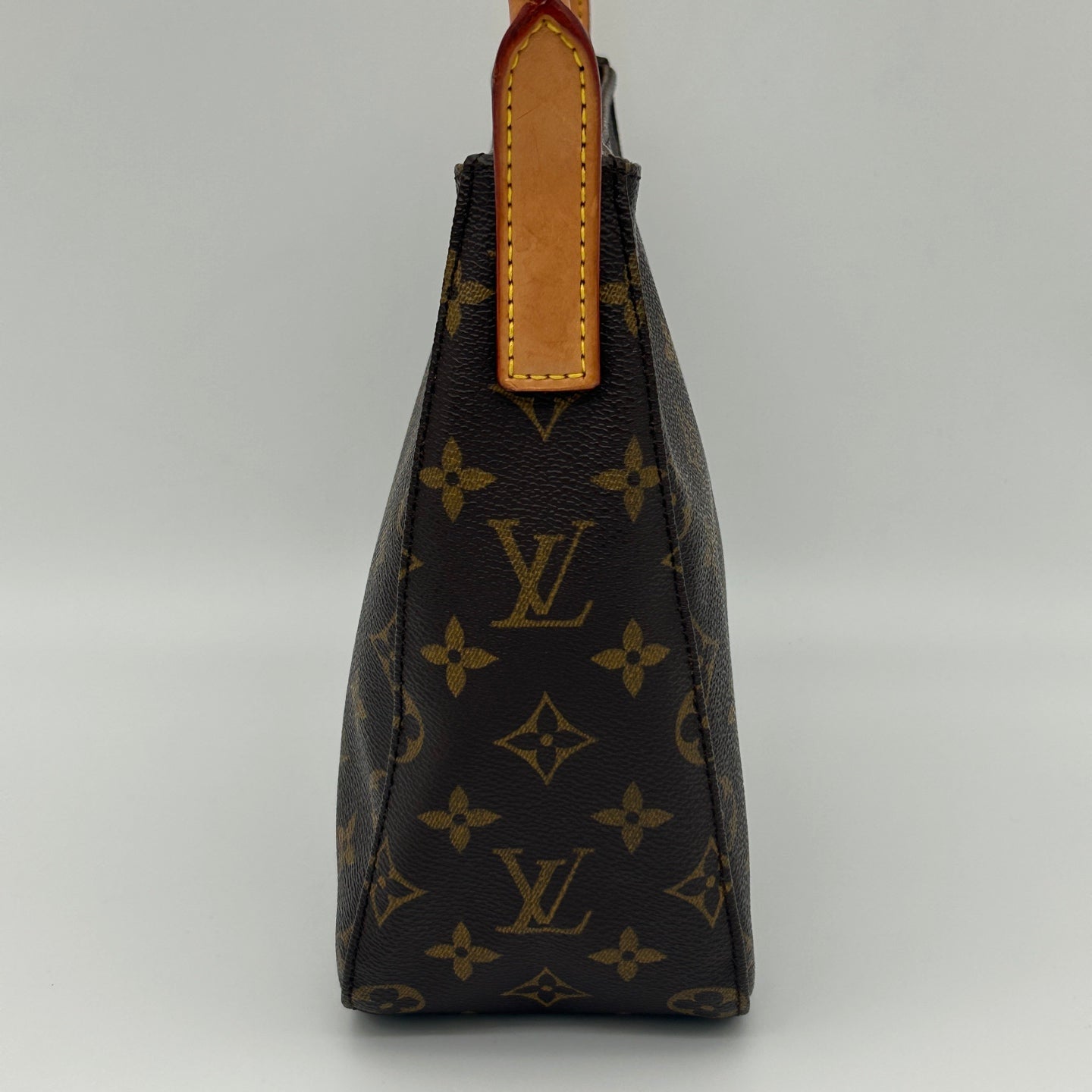 Louis Vuitton Looping MM Monogram Canvas Shoulder Bag [Used]