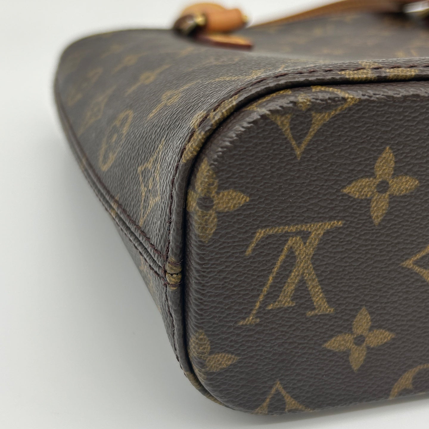 Louis Vuitton Vivienne Handbag Monogram Canvas [Used]