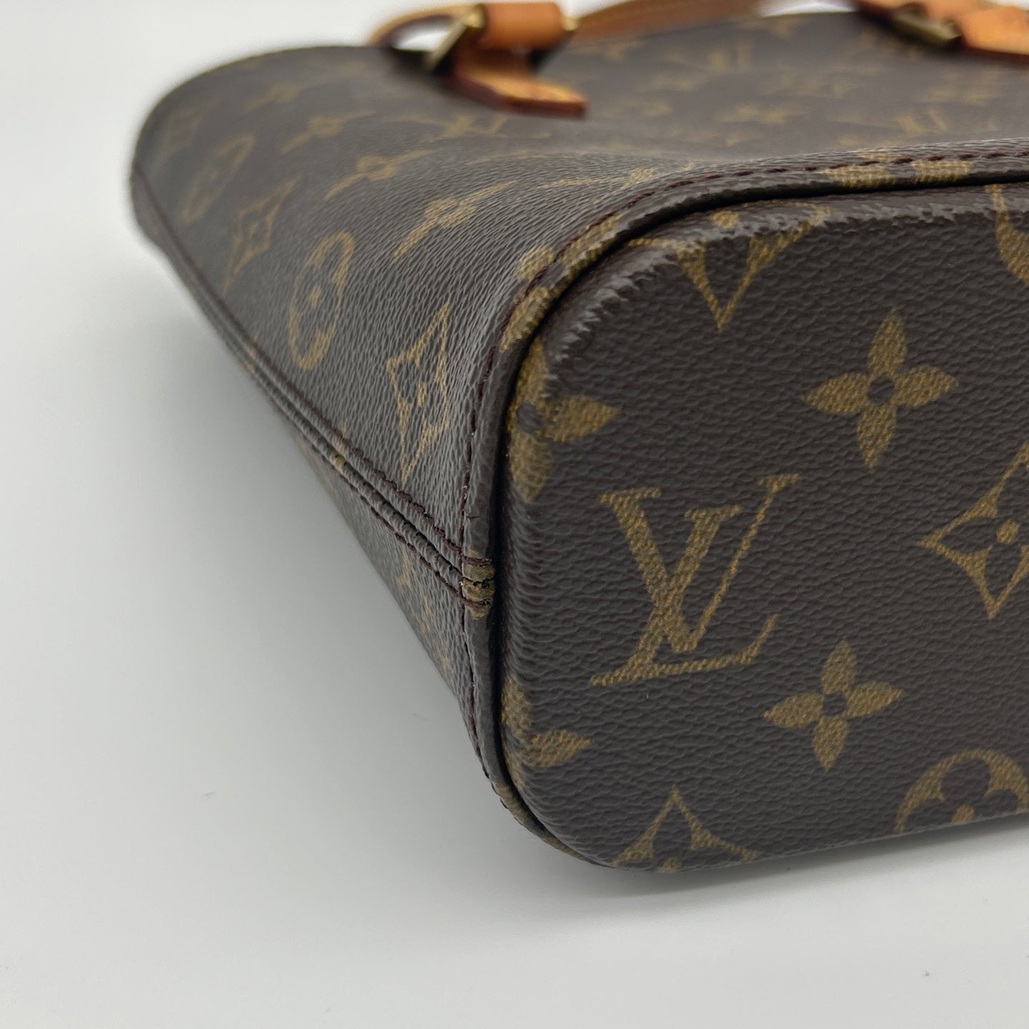 Louis Vuitton Vivienne Handbag Monogram Canvas [Used]
