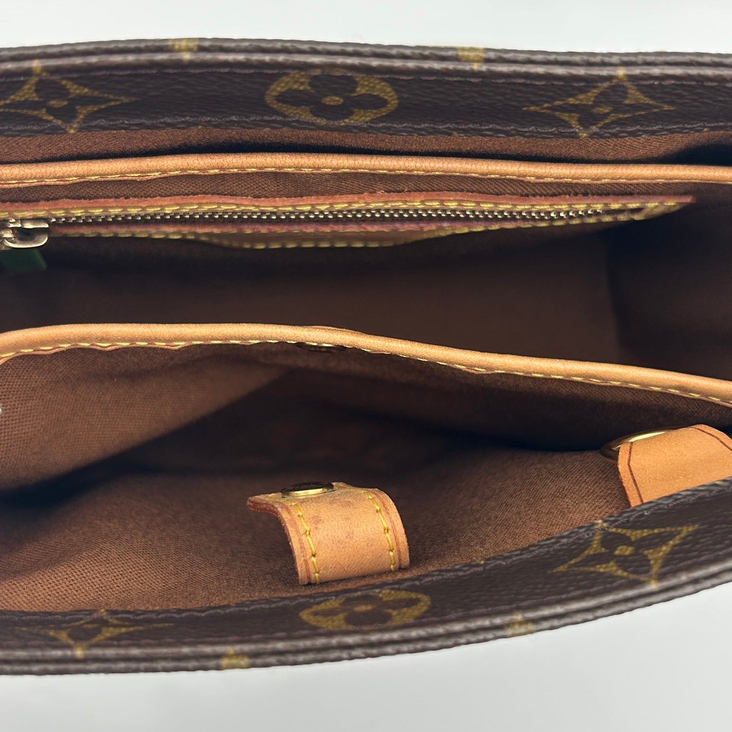 Louis Vuitton Vivienne Handbag Monogram Canvas [Used]