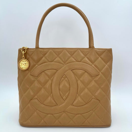 Chanel Hilton Tote Bag Beige/Gold [Used]