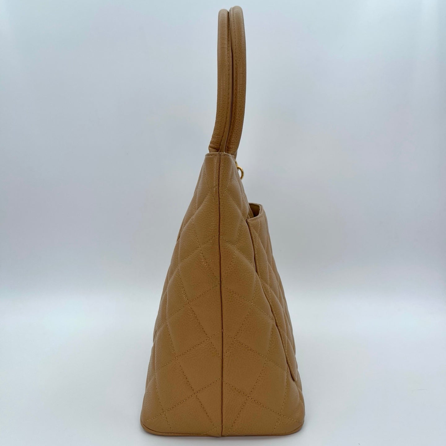 Chanel Hilton Tote Bag Beige/Gold [Used]