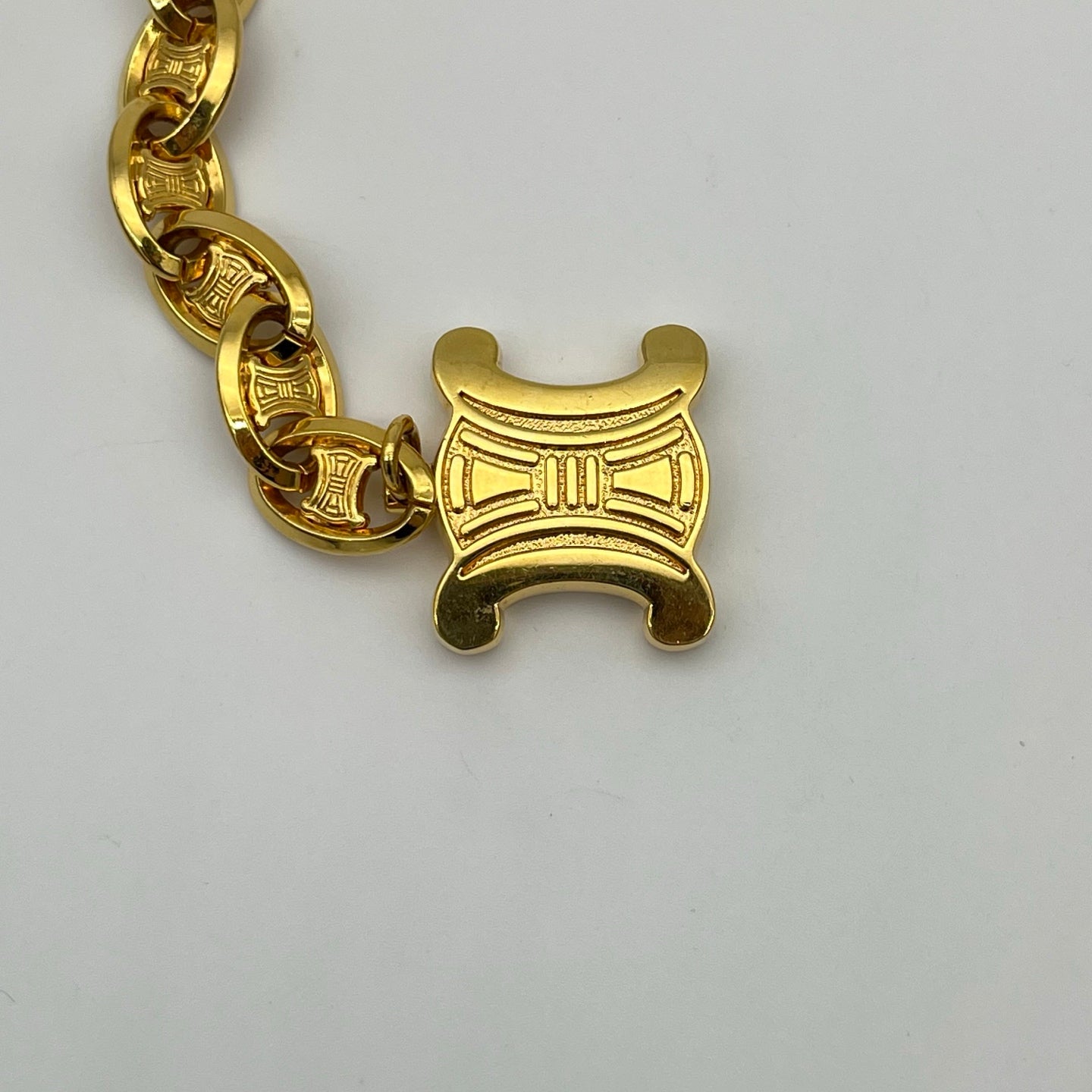 Celine Vintage Triomphe Chunky Chain Necklace / Belt in Gold Tone[Used]