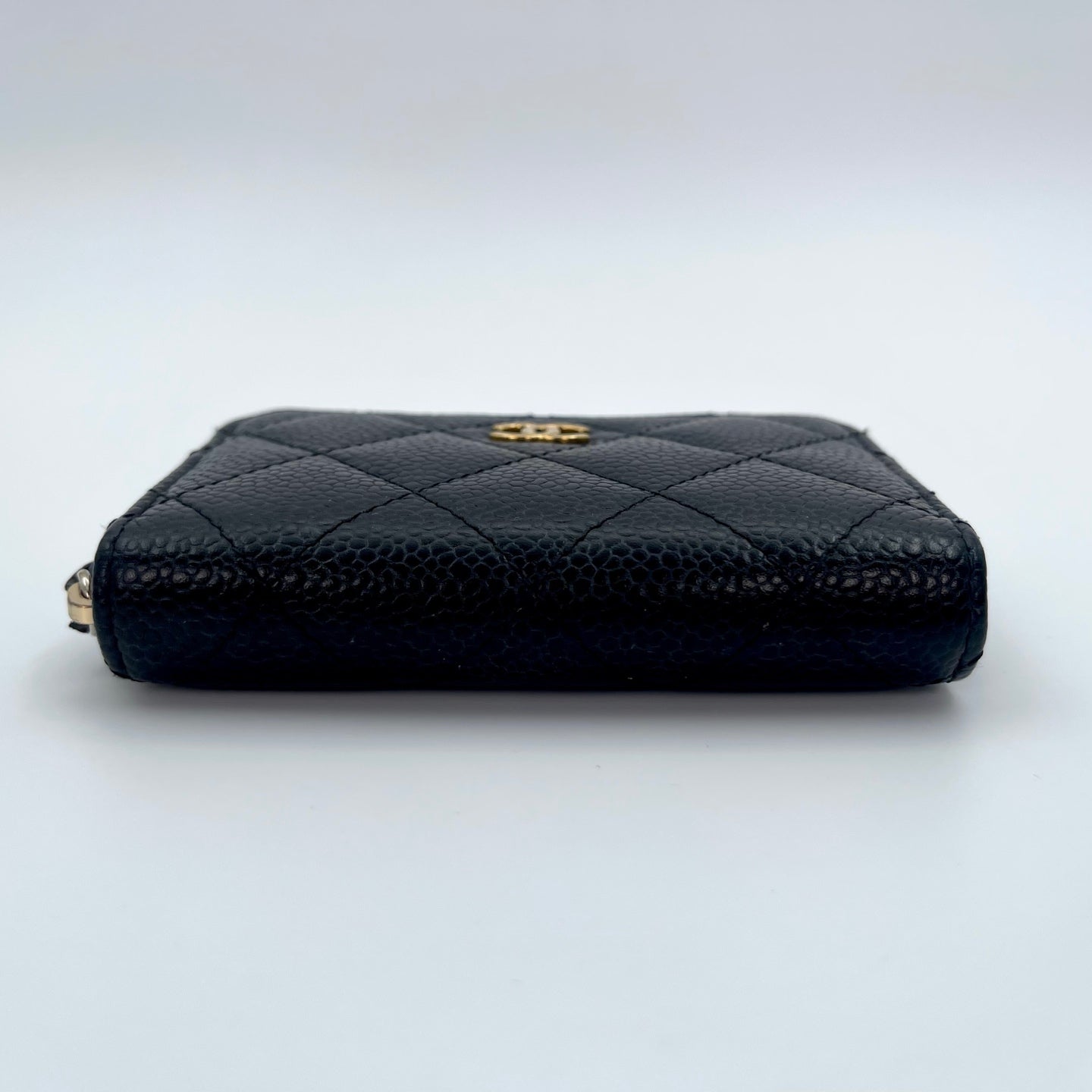 Chanel Quilted Caviar Zipped Coin Purse in Black / Gold Hardware [Used]