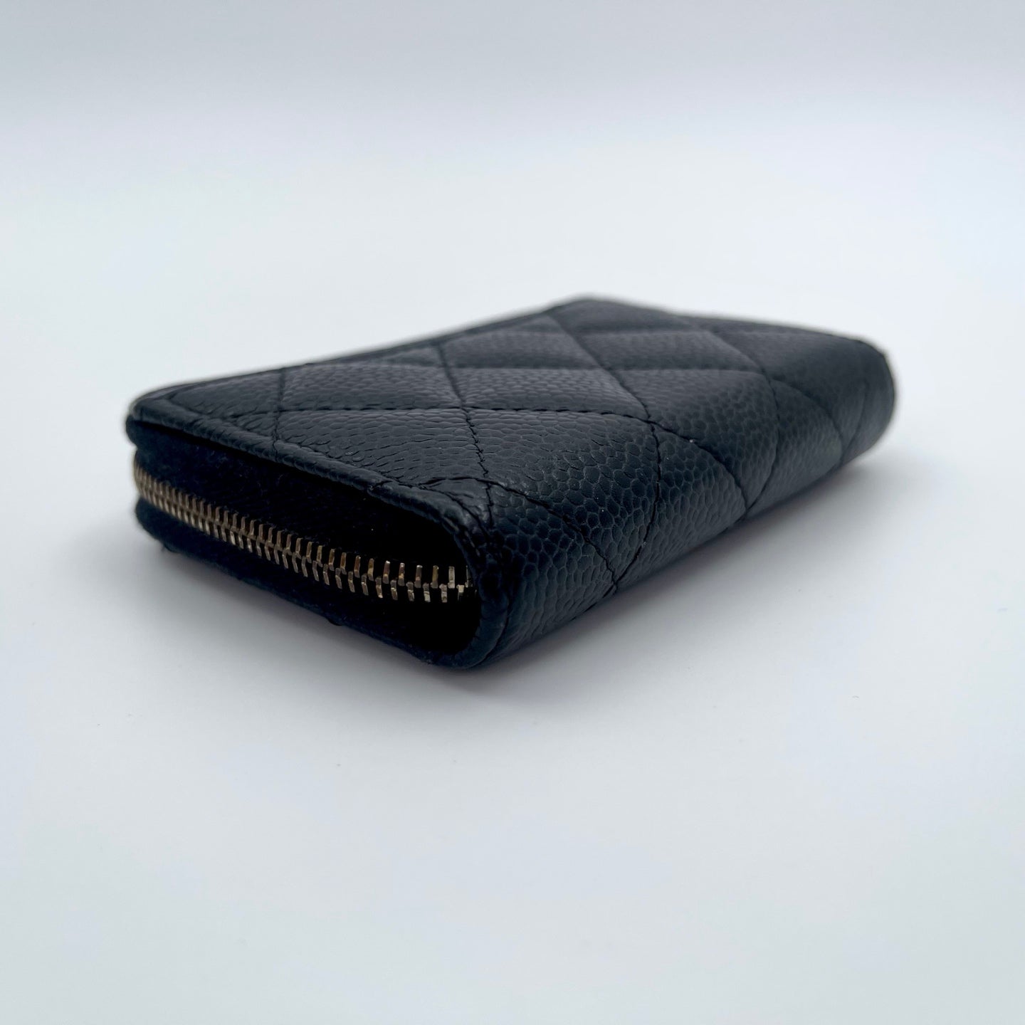 Chanel Quilted Caviar Zipped Coin Purse in Black / Gold Hardware [Used]