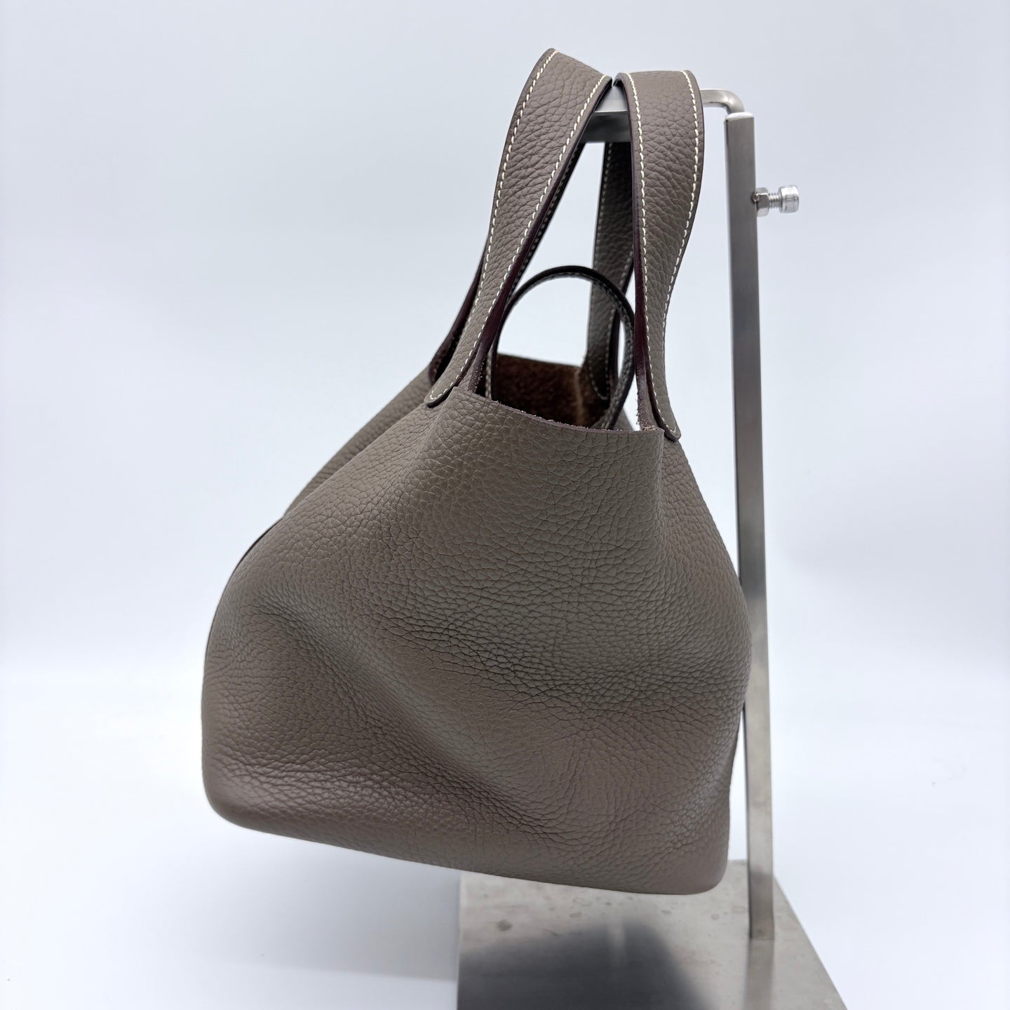 Hermès Picotin Lock 18 Bag in Étoupe Togo [Used]