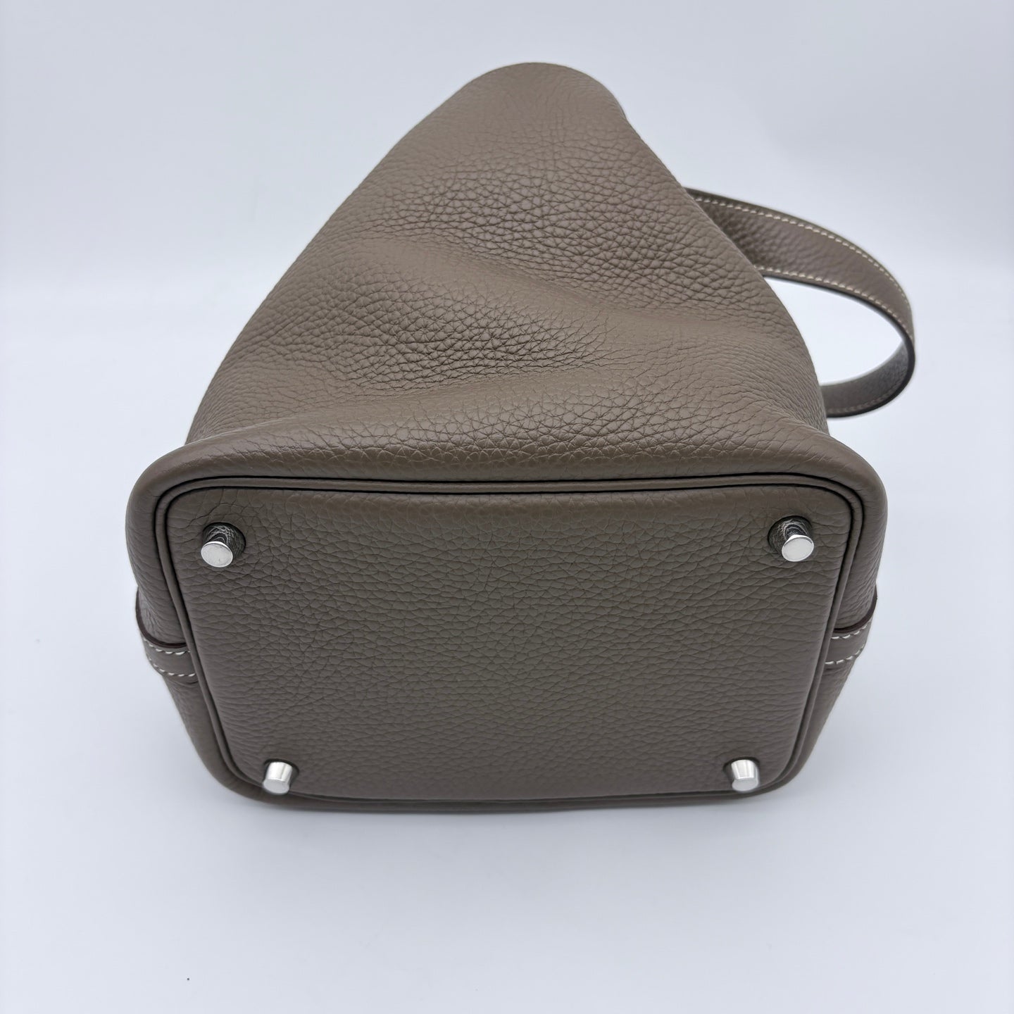 Hermès Picotin Lock 18 Bag in Étoupe Togo [Used]