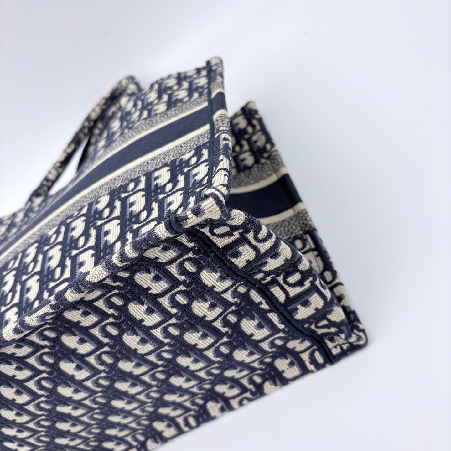 Dior Book Tote Medium Toile de Jouy Canvas Tote Bag [Used]