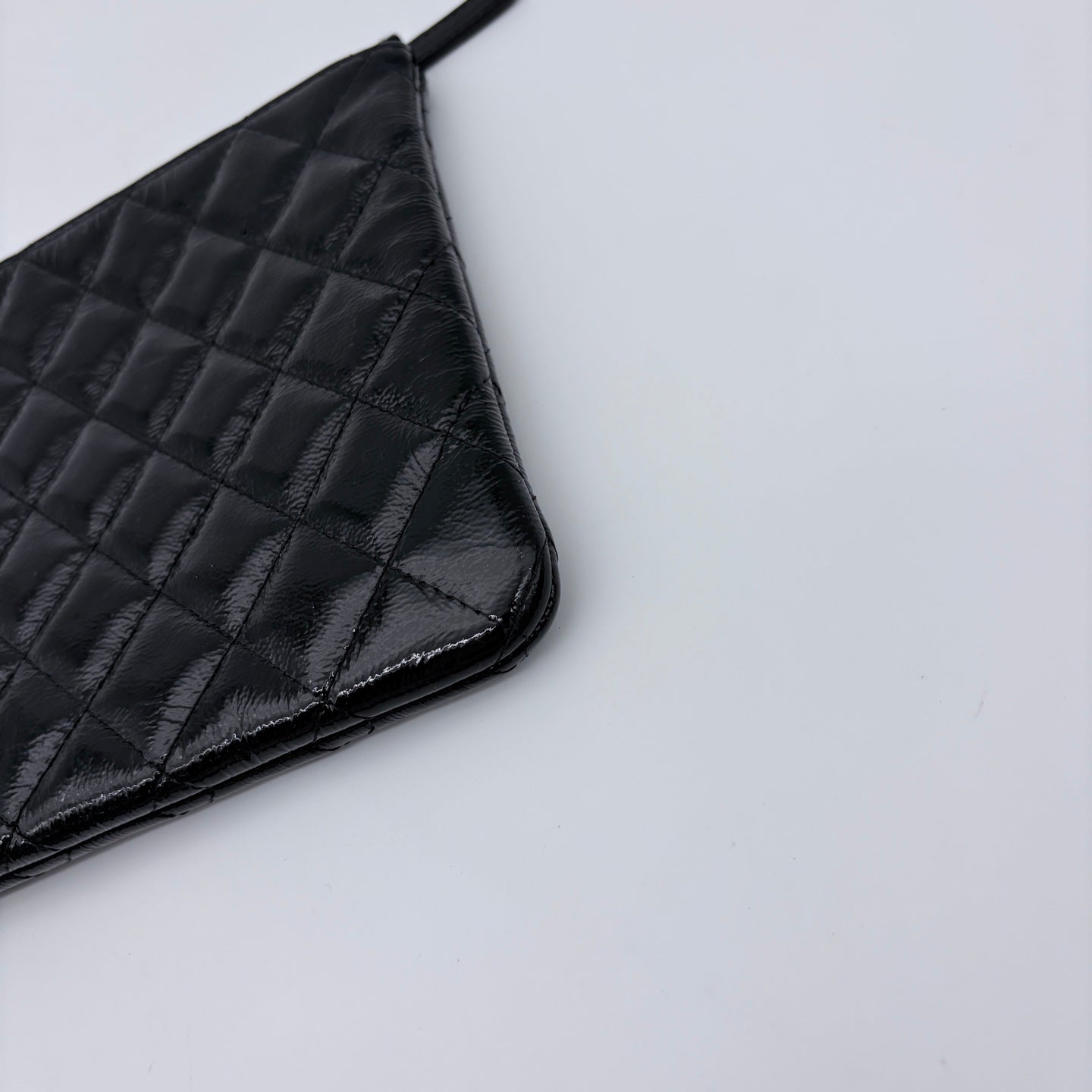 Chanel Quilted Oiled Calfskin Clutch Bag [Used]