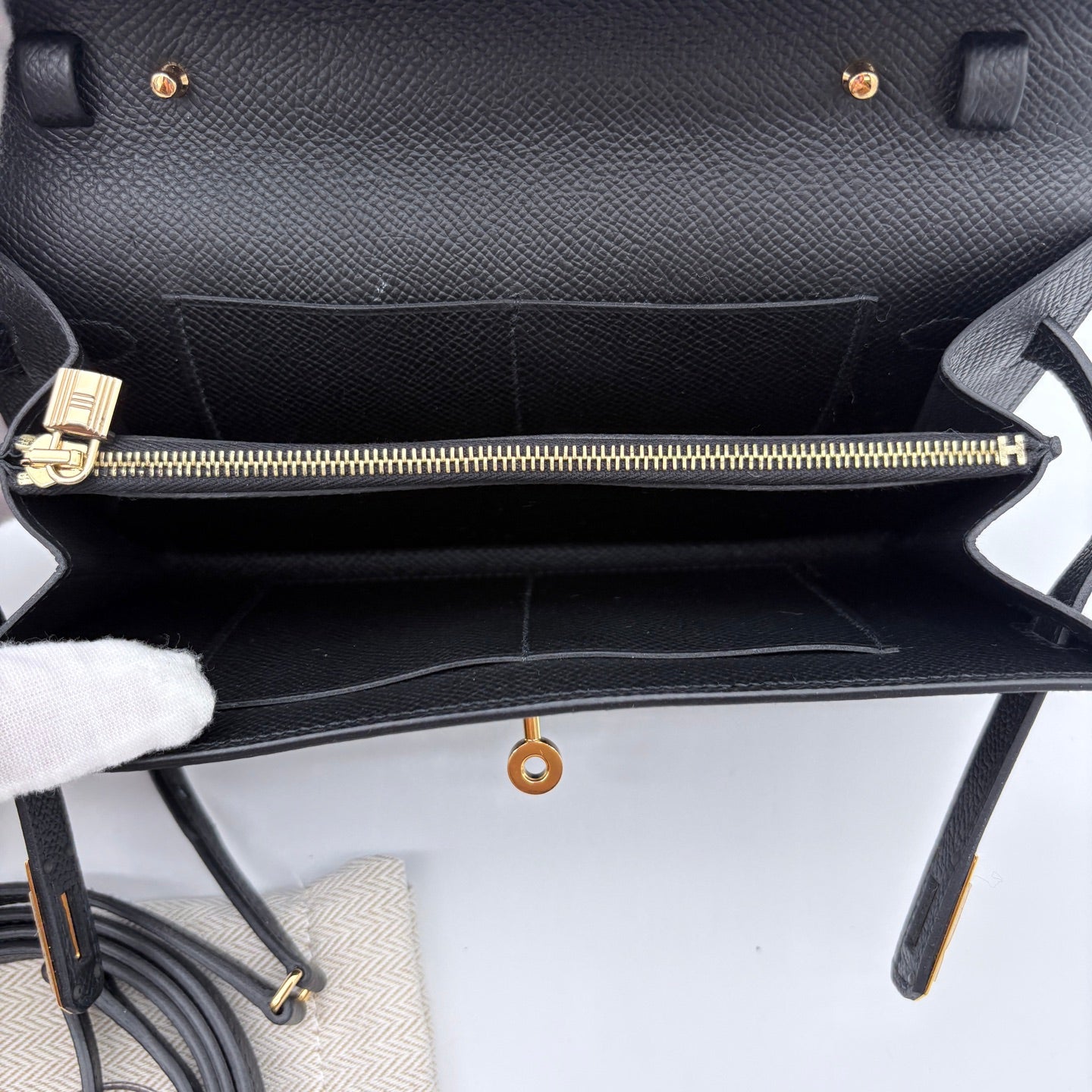 Hermès Kelly To Go Black and Gold Clutch with Strap [Near New]
