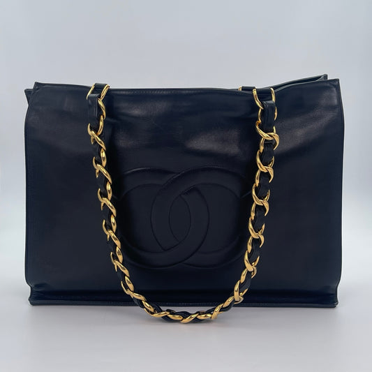 Chanel Lambskin Double CC Logo Chain Tote Bag Black/Gold Hardware [Used]