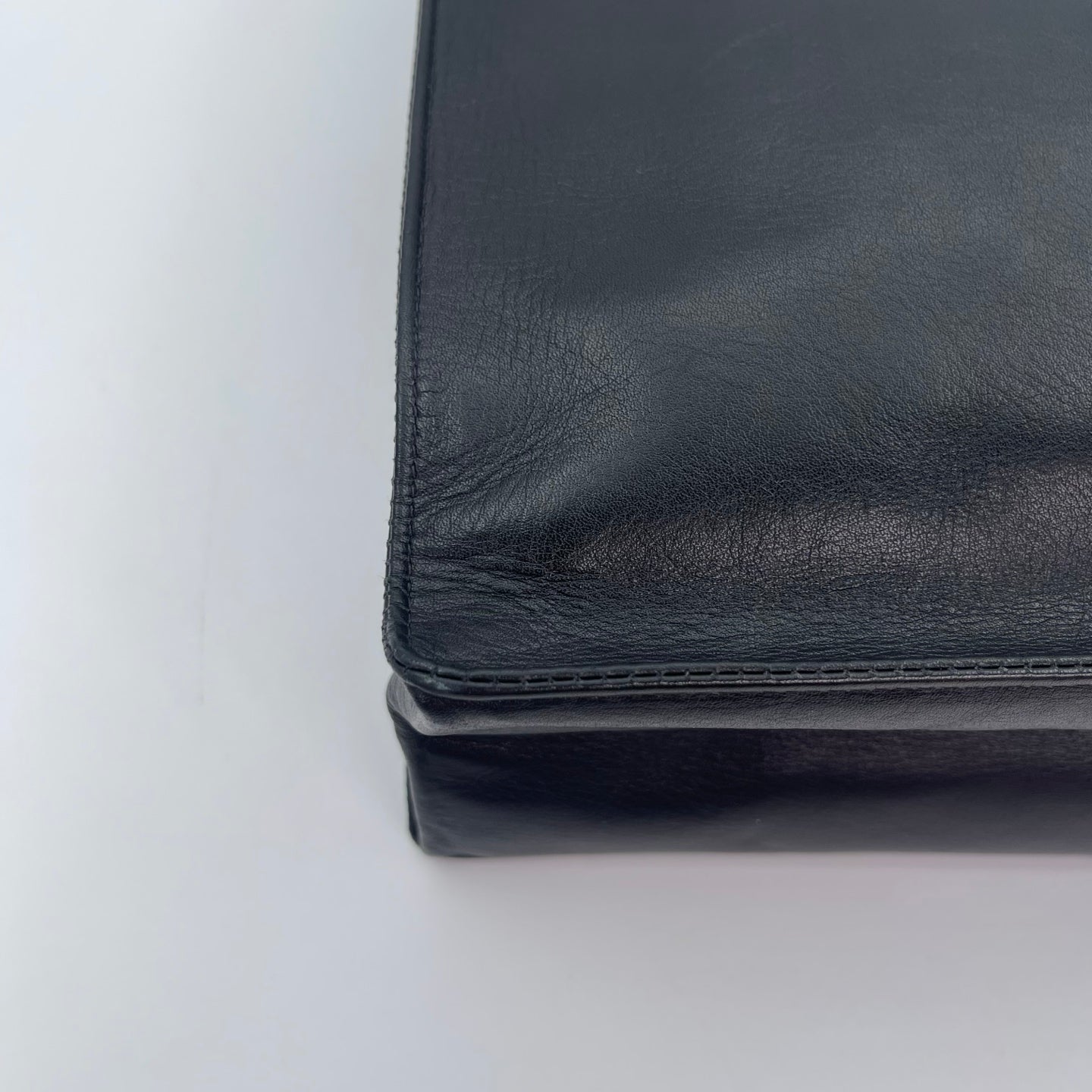 Chanel Lambskin Double CC Logo Chain Tote Bag Black/Gold Hardware [Used]