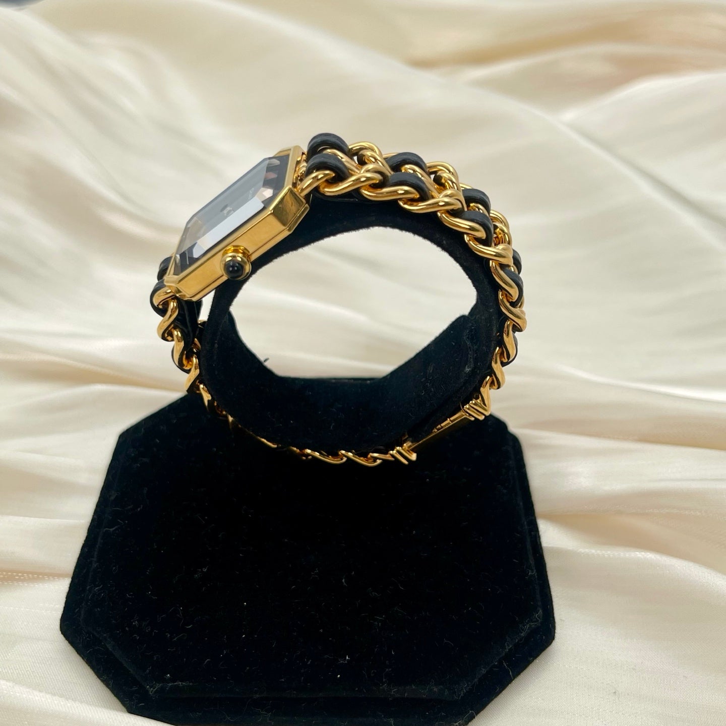 Chanel Première Black and Gold M Size Watch [Used]