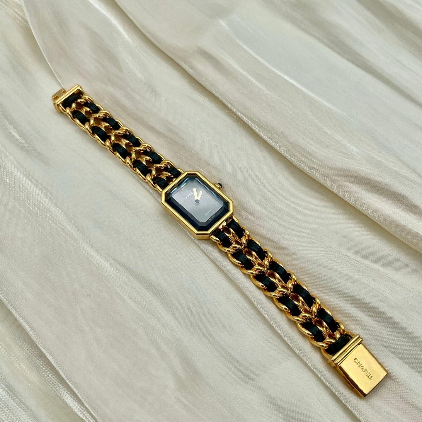 Chanel Première Black and Gold M Size Watch [Used]