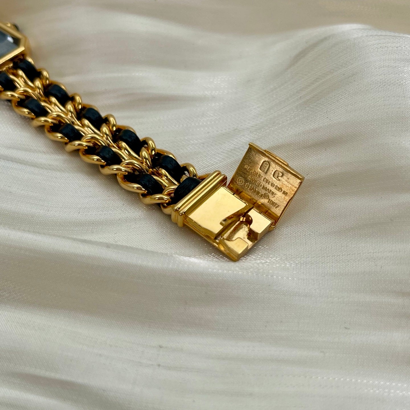 Chanel Première Black and Gold M Size Watch [Used]