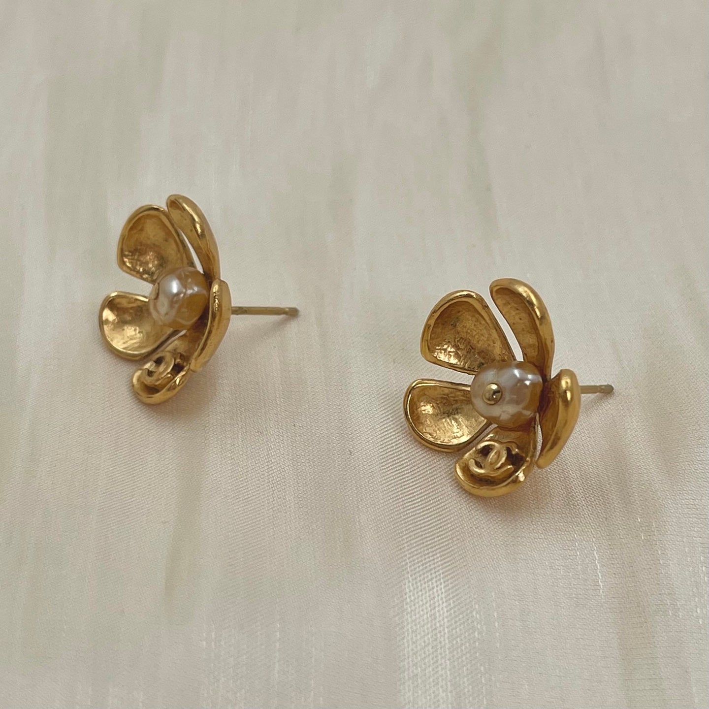 Chanel Vintage Rich Gold Camellia Pearl-Accented Stud Earrings [Used]