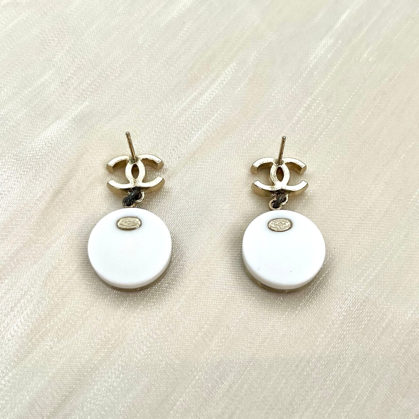 Chanel Pale Gold CC Logo Acrylic & Alloy Anchor Drop Stud Earrings[Used]