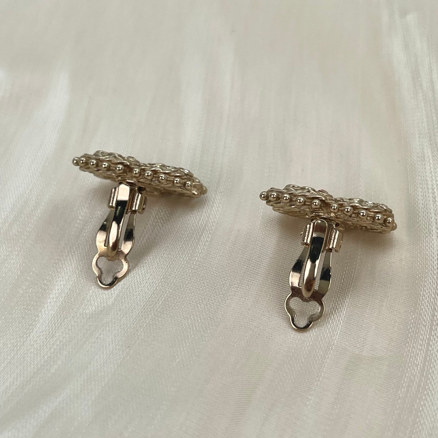 Chanel Vintage Pale Gold CC Clip-On Earrings[Used]