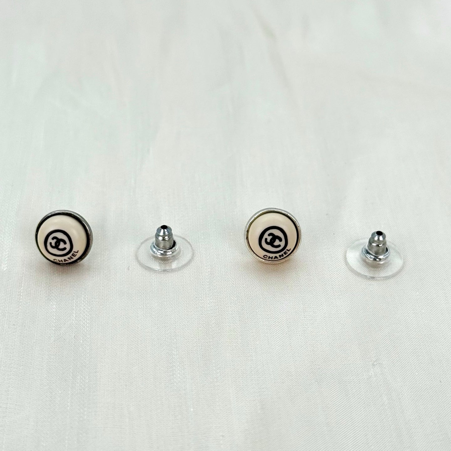 Chanel Handwritten-Style Logo Ivory Mini Ball-shaped Stud Earrings [Used]