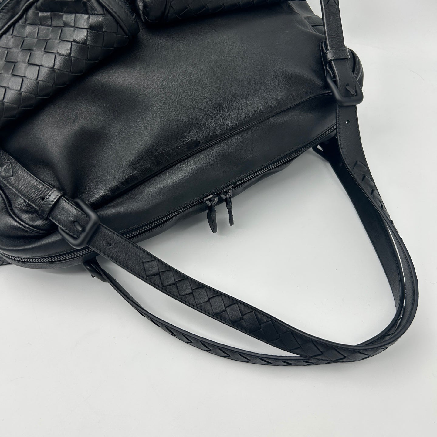 Bottega Veneta Intrecciato Lambskin Double Pocket Shoulder Bag Black [Used]