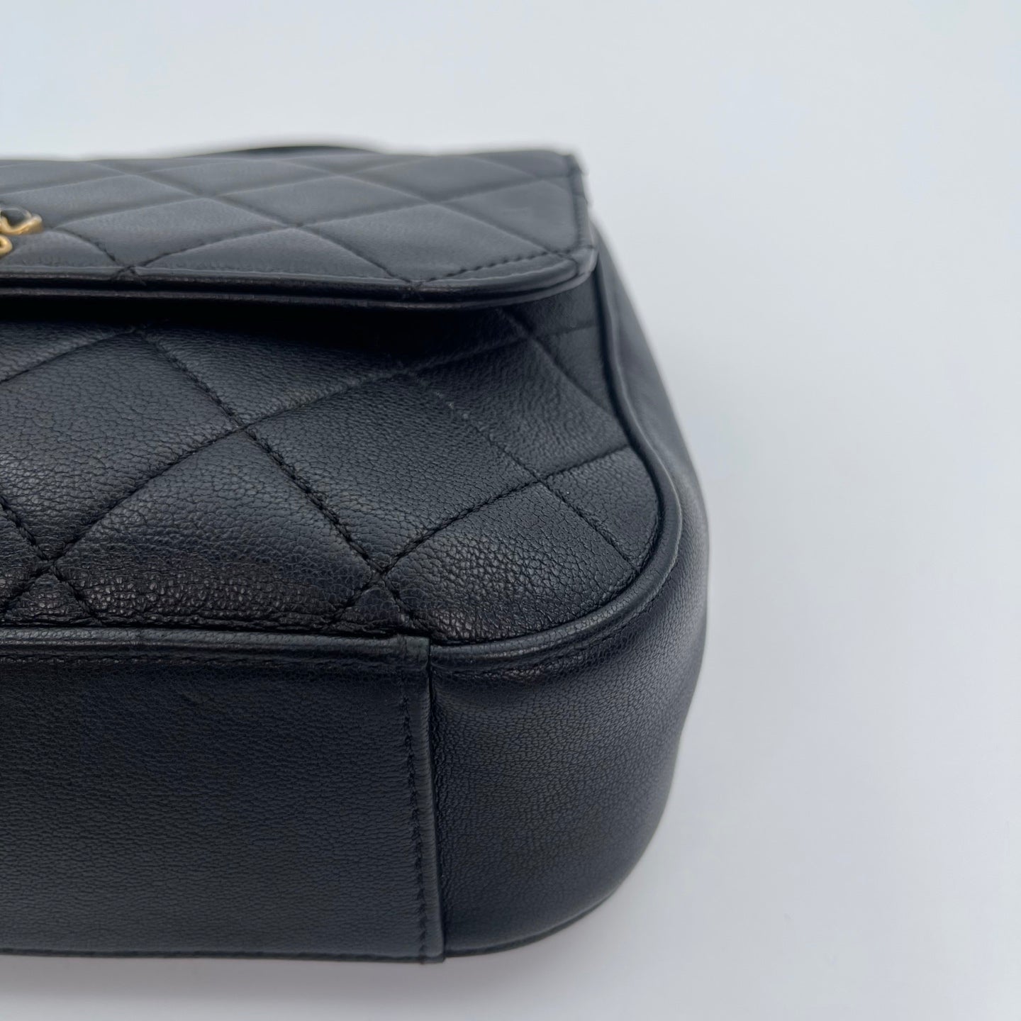 Chanel Black Calfskin 19 Bag 2Way Handle Shoulder Bag [Used]