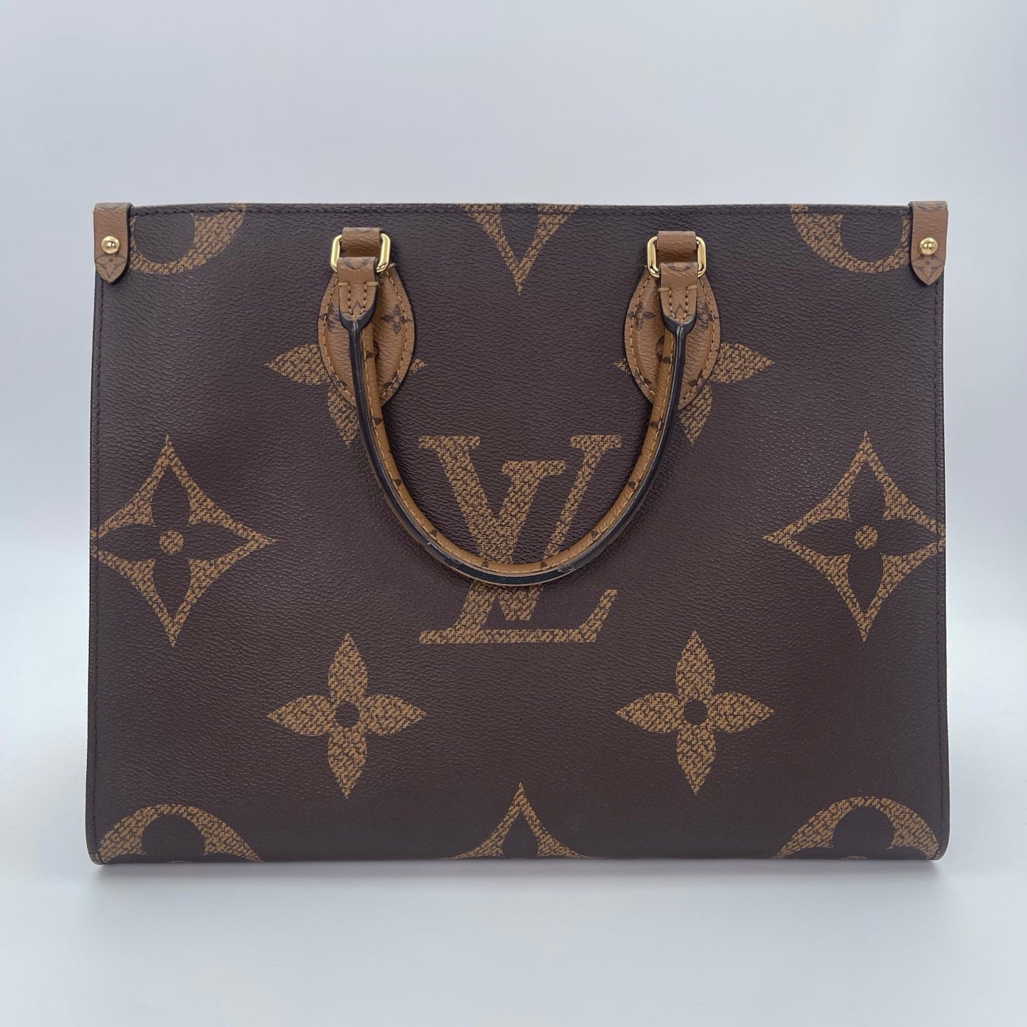 Louis Vuitton Onthego MM Giant Monogram Tote Bag [Used]
