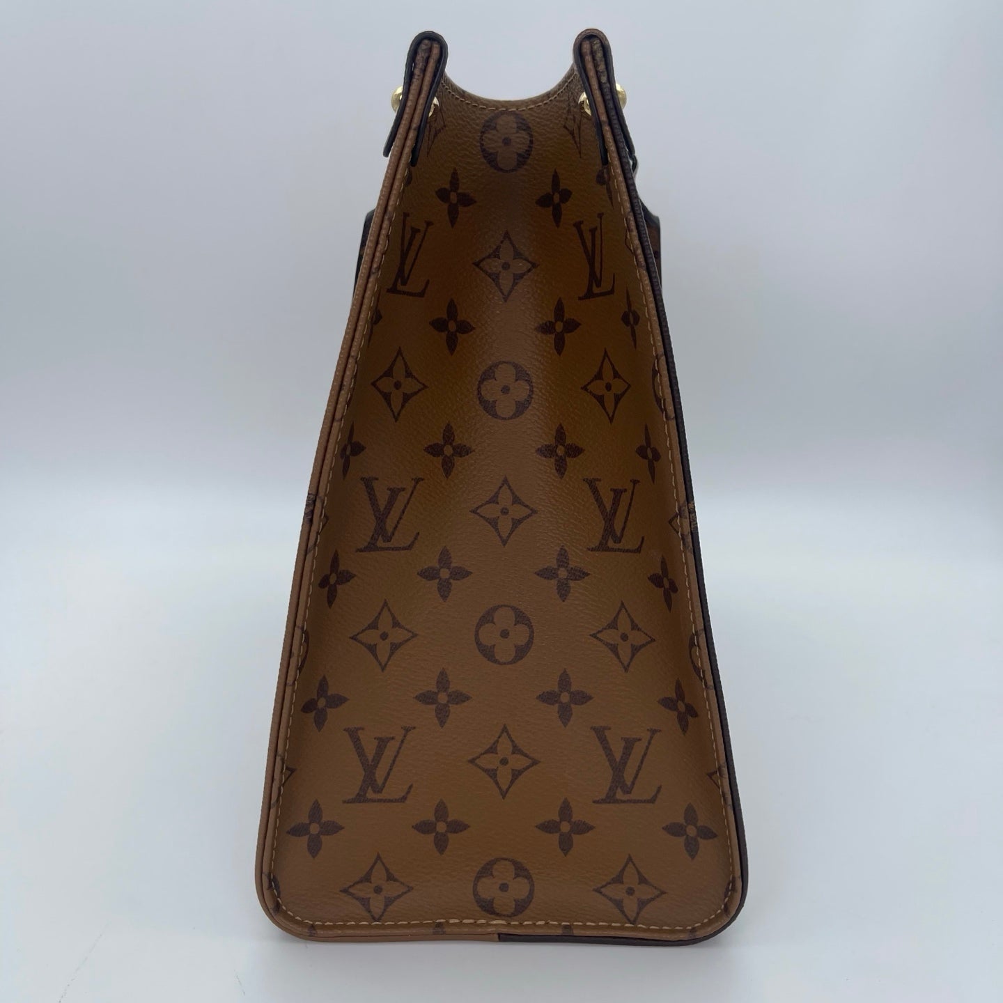 Louis Vuitton Onthego MM Giant Monogram Tote Bag [Used]